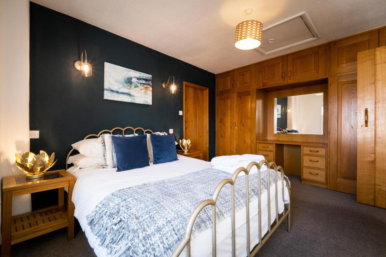 Stunning Cottage Grade 2 Listed With Parking And Hot Tub ボウネス＝オン＝ウィンダミア エクステリア 写真